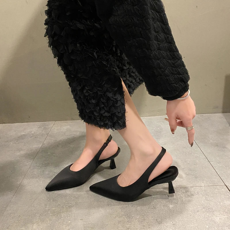 Hot Sale Slip-on Fashion Office Career Sexy Pointed Toe Cap Sandals Low Heel Pumps