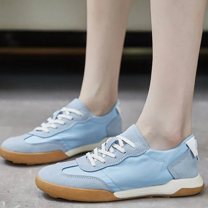 Spring Autumn New Fashion Women's Running Sneakers Flat Breathable Casual Student Female Walking Shoes Light Weight Trainers Secondary image