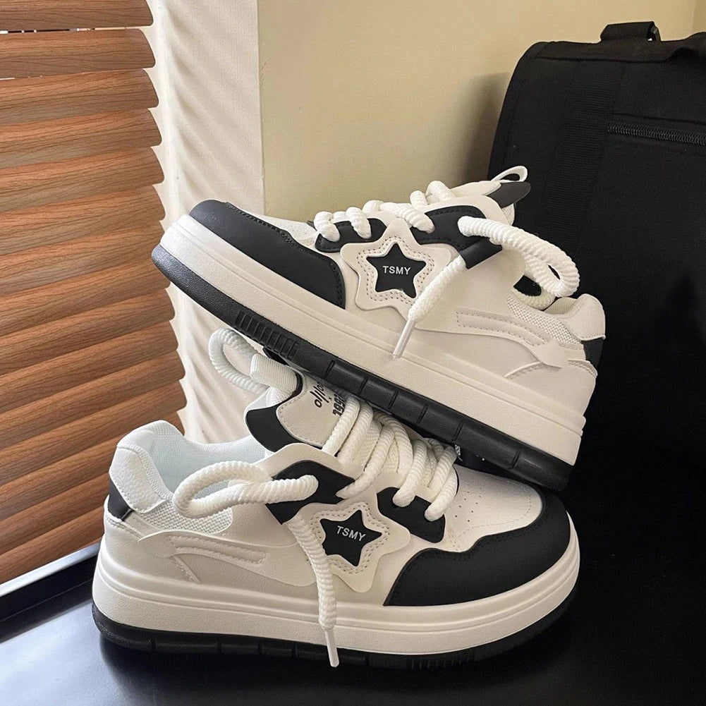 Star Walking Sneakers Y2K Platform Shoes Thick Sole Casual Sport Shoes Non-Slip Aesthetic Tennis Shoes for Outdoor Sports Secondary image