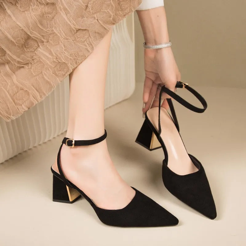 Sexy Lace Pointed Toe Elegant Stiletto New Party Low Heel Pumps