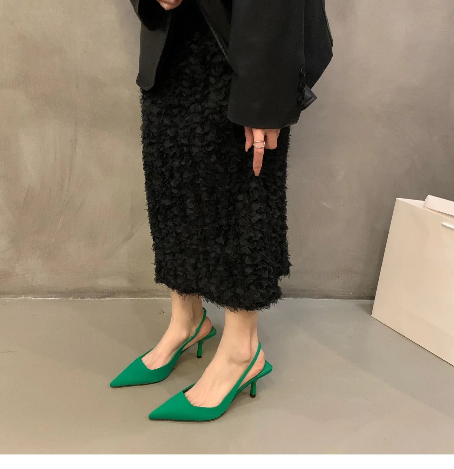 Summer Autumn Solid Color Banquet Pointed Toe  Comfortable Casual Slip-on Shoes Low Heel Pumps