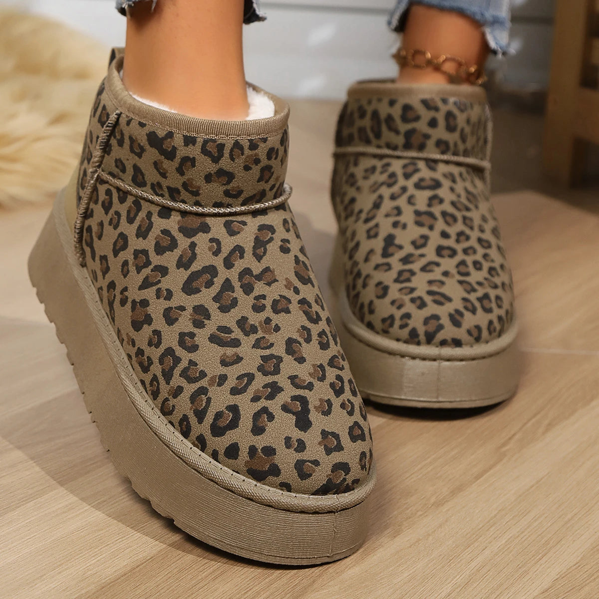 Leopard Print Non-slip Wear-resistant Fashion Plush Short Snow Boot Main image
