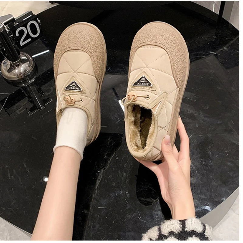 Women's Walking Shoes Snow Boots Outdoor Casual Loafers Winter New Fashion Thick Soft Soled Anti Ski Plush Warm Cotton Booties Secondary image