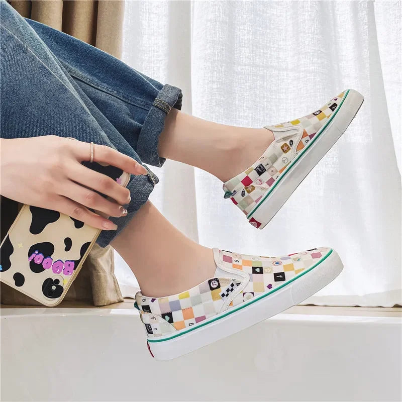 Womens Canvas Multicolor Checkerboard Design Slip-On Flats Summer Fashion Skateboard