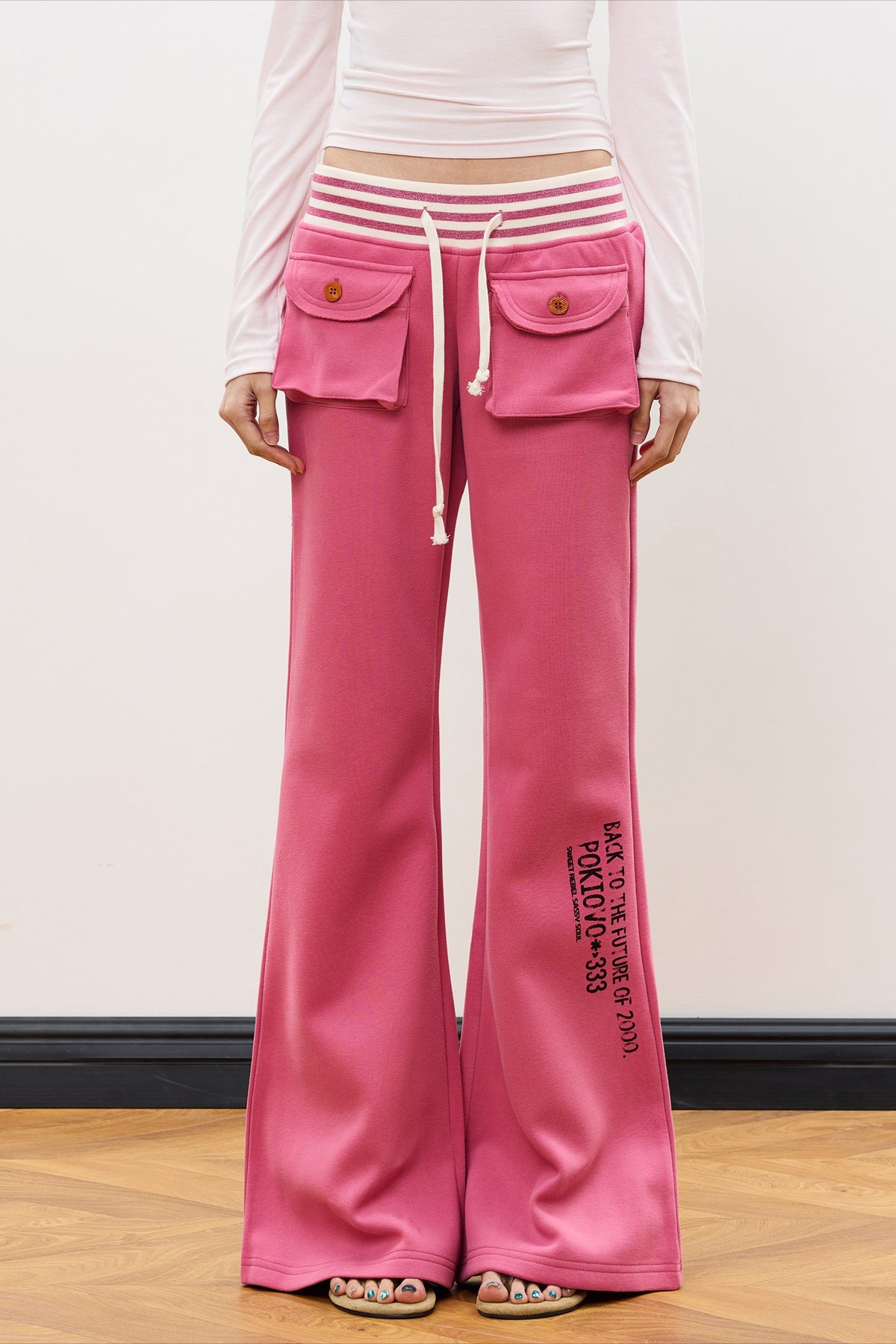 Letter Pocket Low Rise Flare Sweat Pants Main image