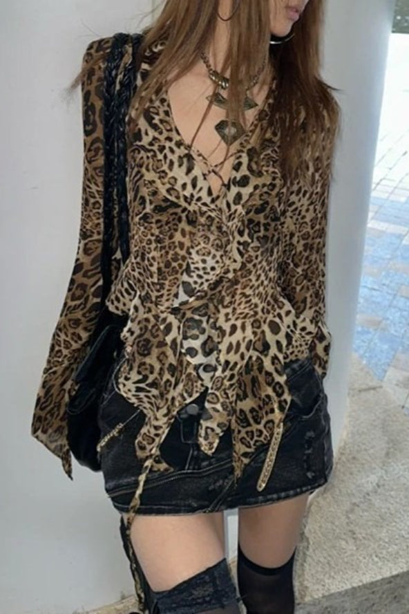 Y2K Slim Leopard Print Blouse Main image