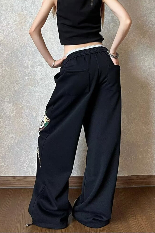 Patchwork Graphic Relaxed Wide Leg Pants Secondary image