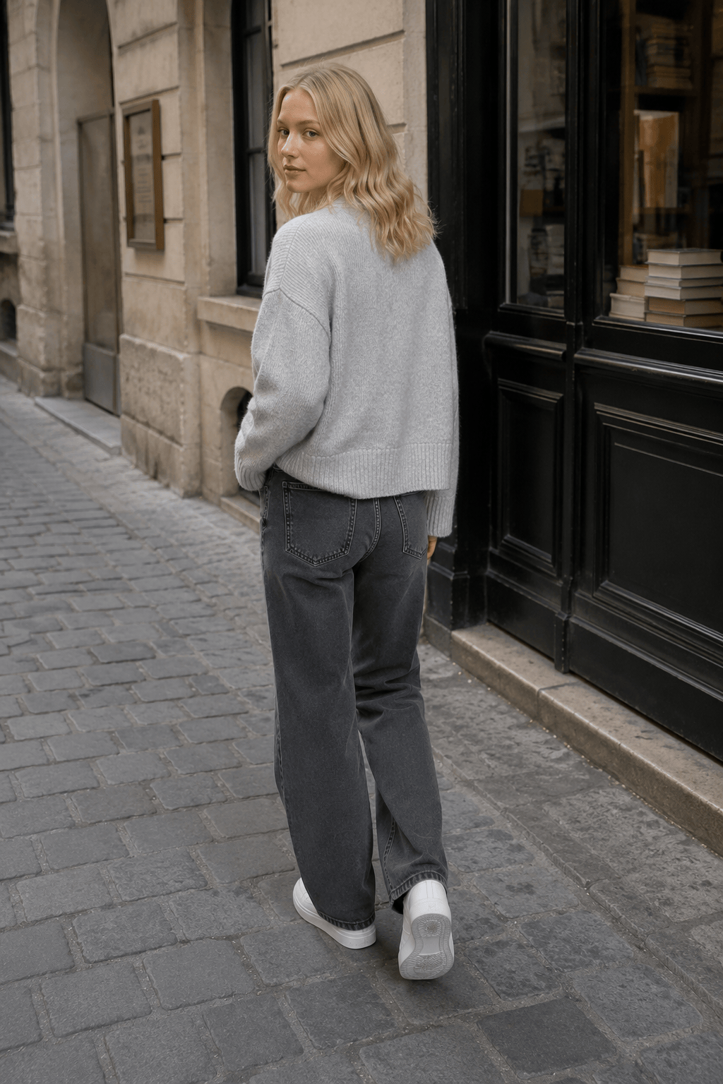 Pleated Knit O Neck Zipper Cardigan Secondary image