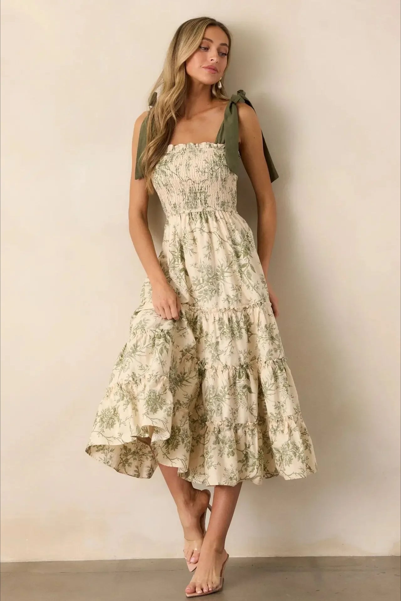 Sleeveless Halter Empire Waist Floral Dress Secondary image