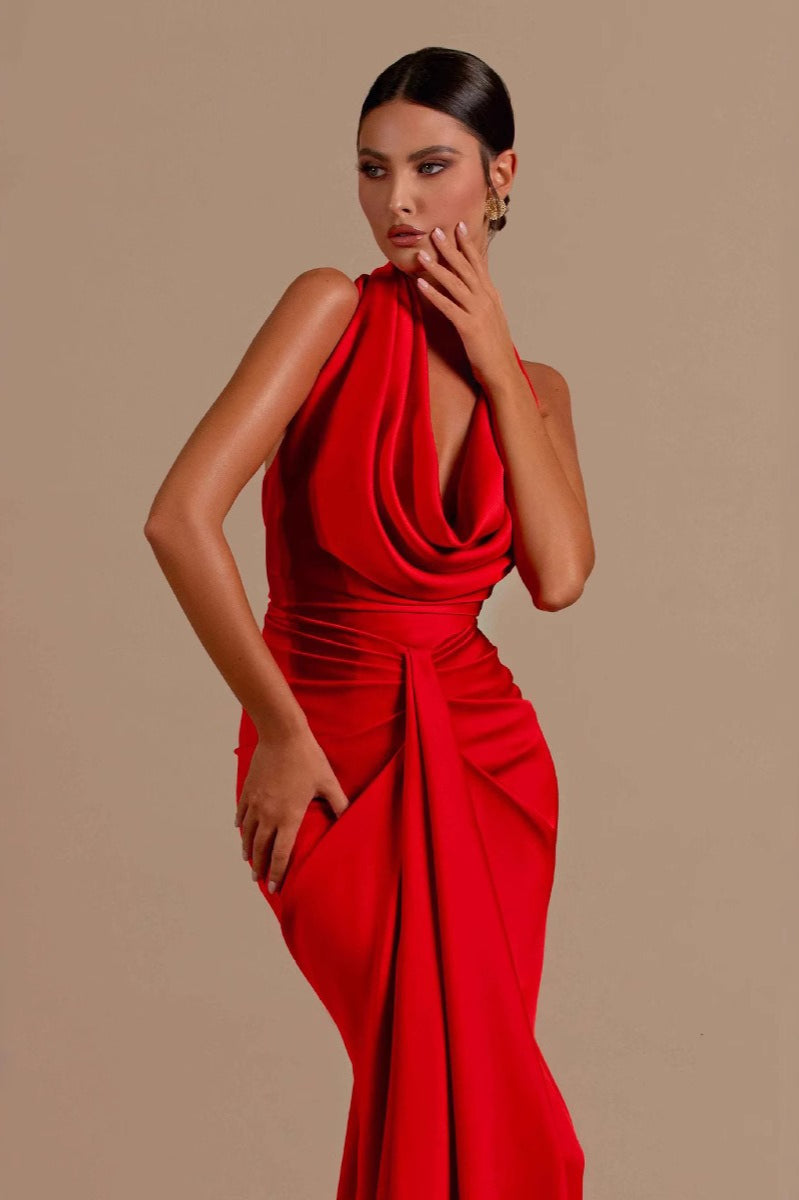Halter V Neck Ruched Bodycon Dress Secondary image