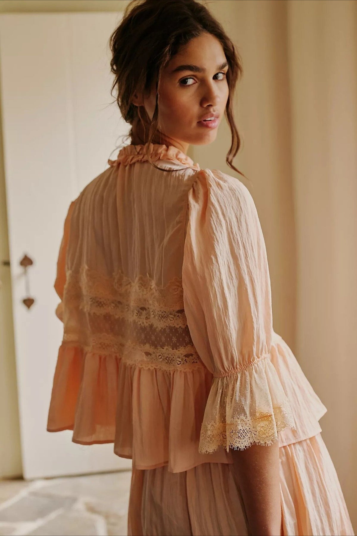 Lace Panel Ruffle Balloon Sleeve Tie Front Blouse