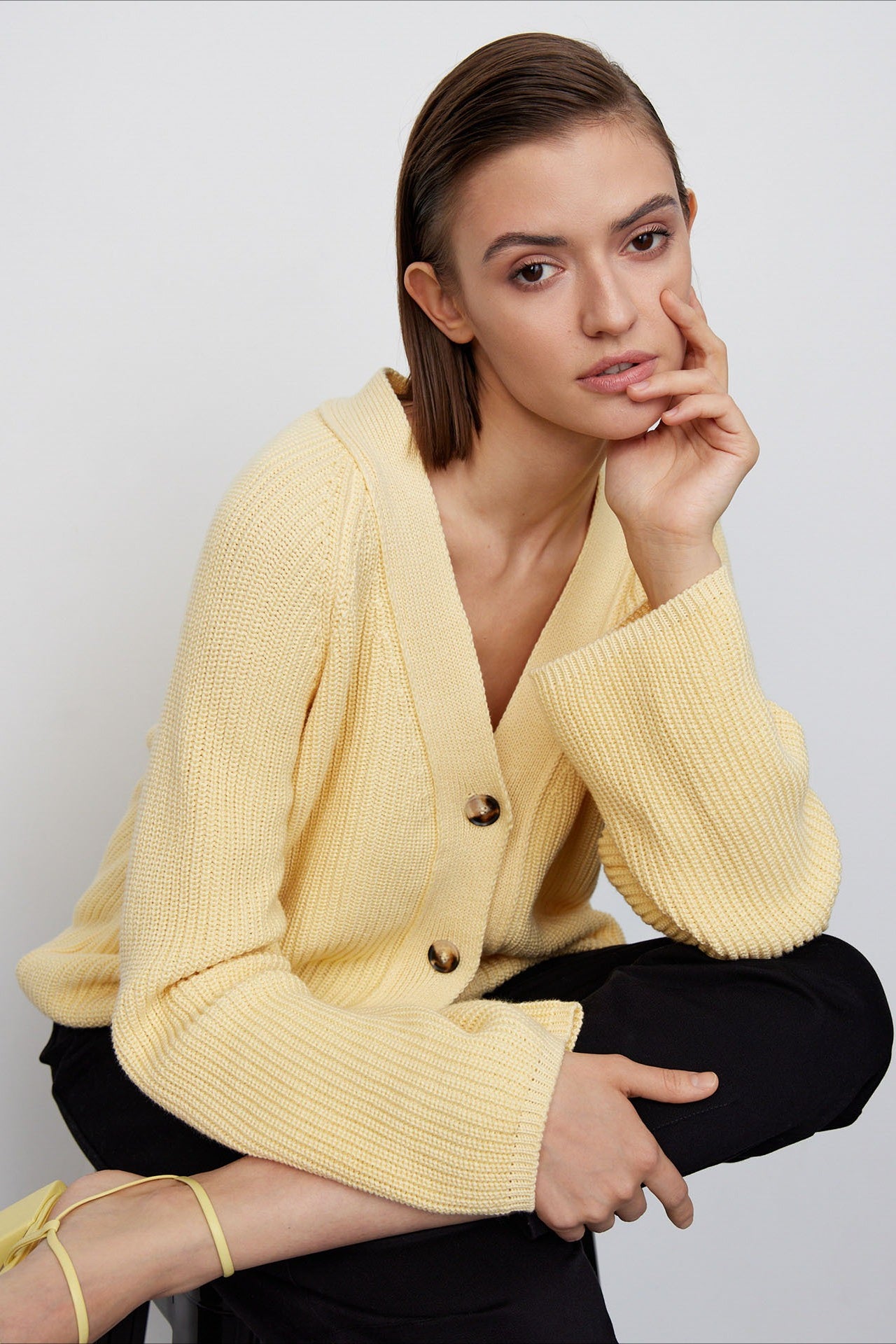 V Neck Cropped Batwing Cardigan Secondary image