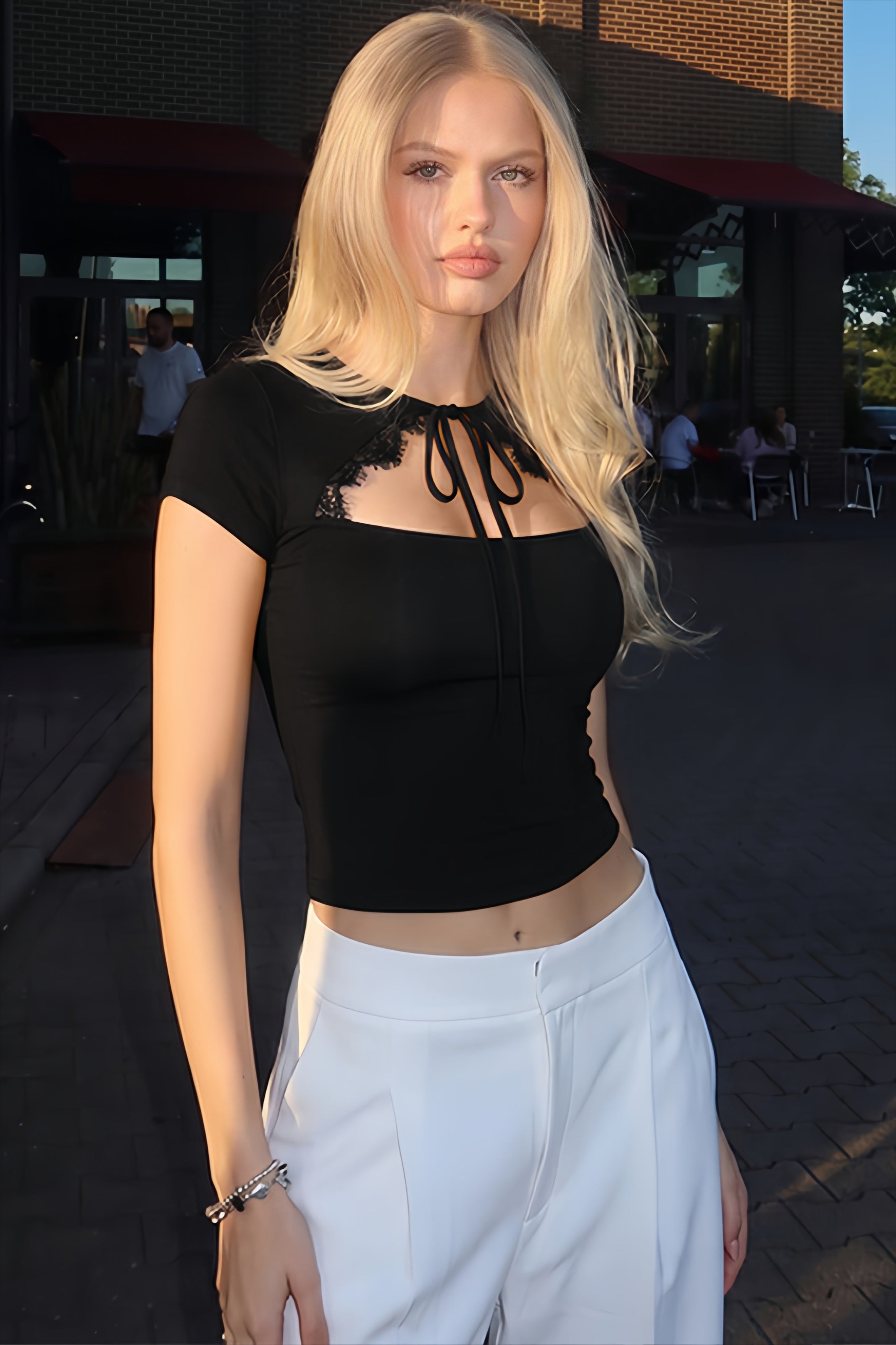 Lace Trim Tie Detail Cutout Fitted Crop Top Secondary image