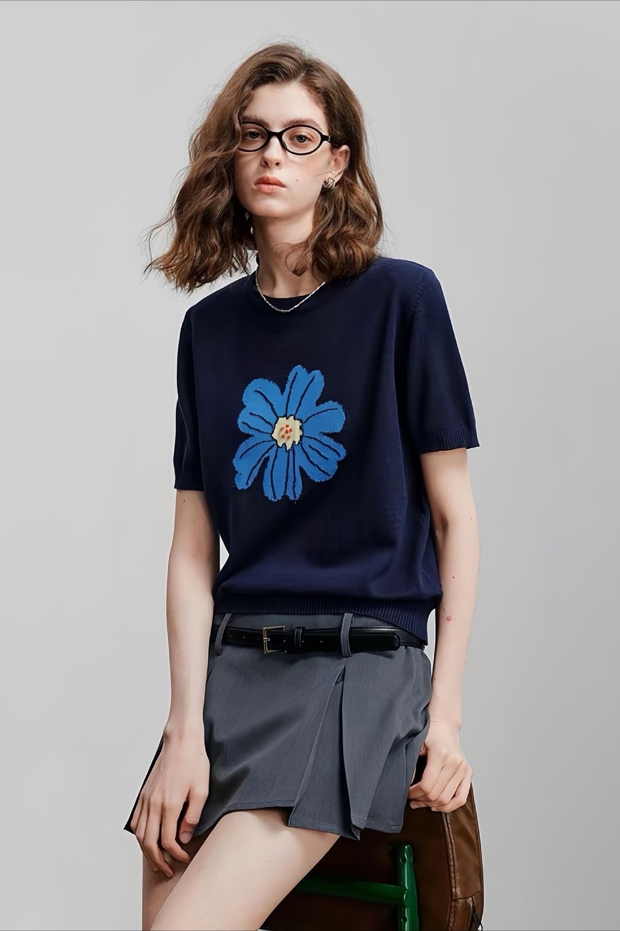 Botanical Print Round Neck Knit Top Secondary image