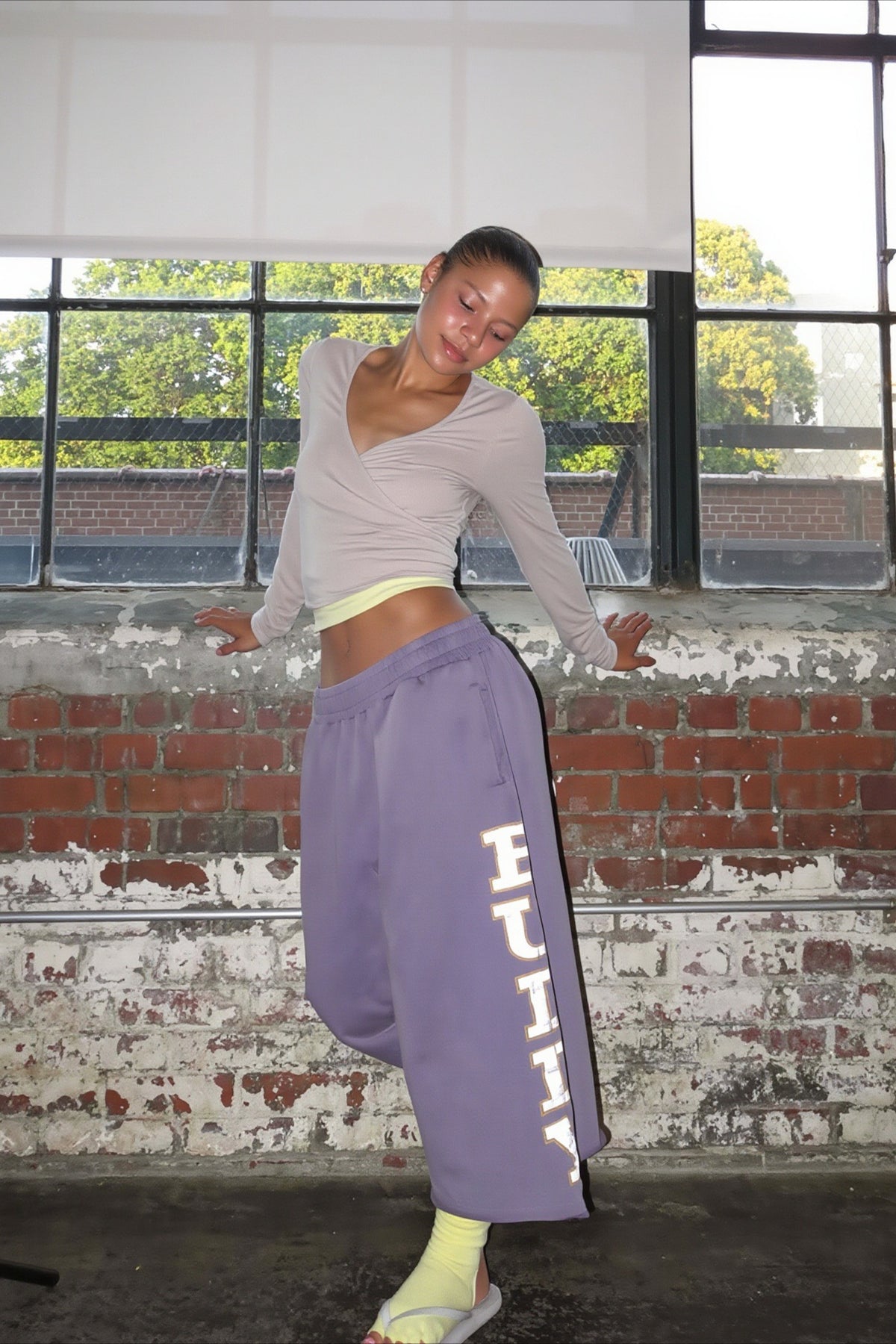Letter Print Low Rise Cropped Sweat Pants Main image