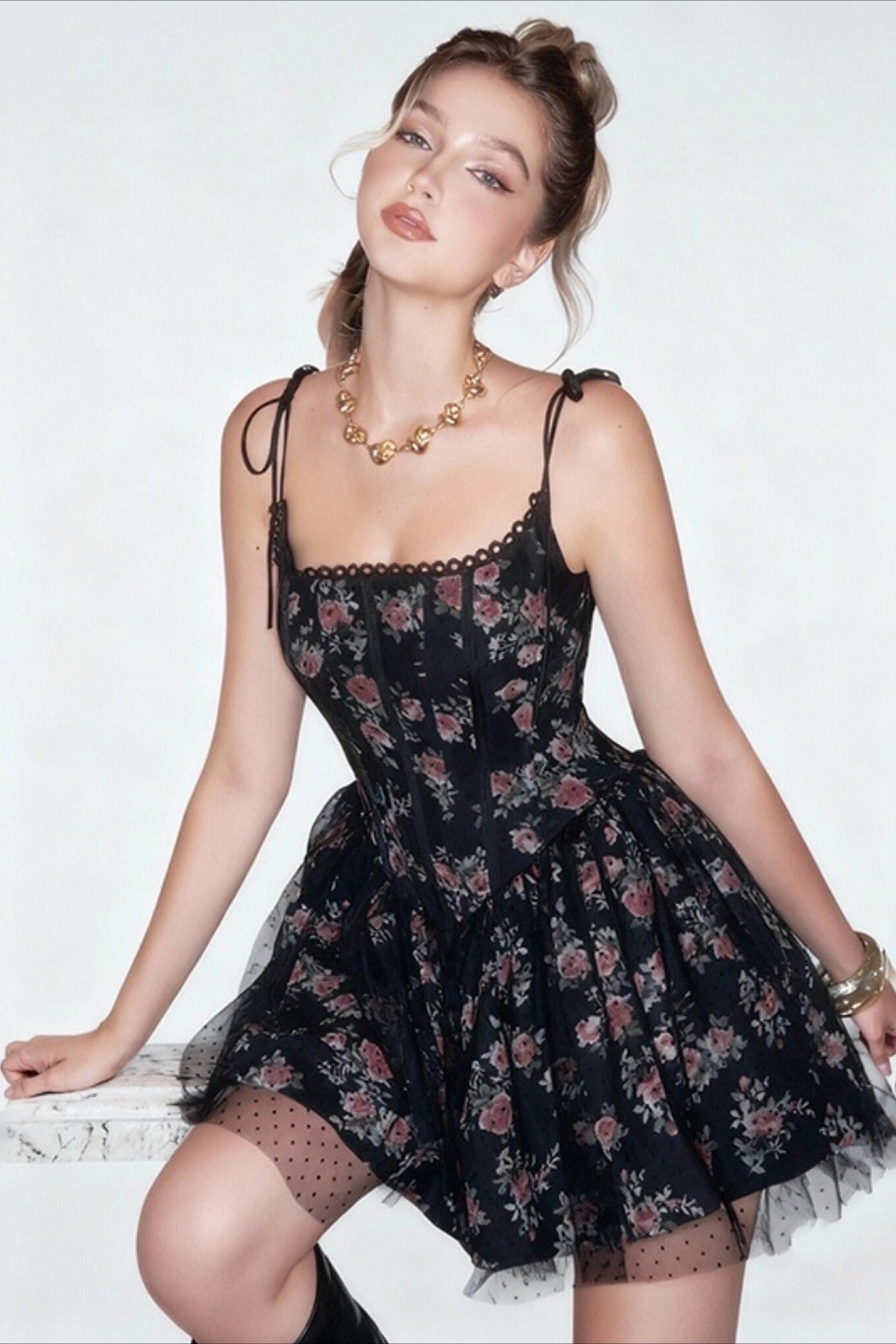 Gothic Floral Lace Trim Mini Dress Secondary image
