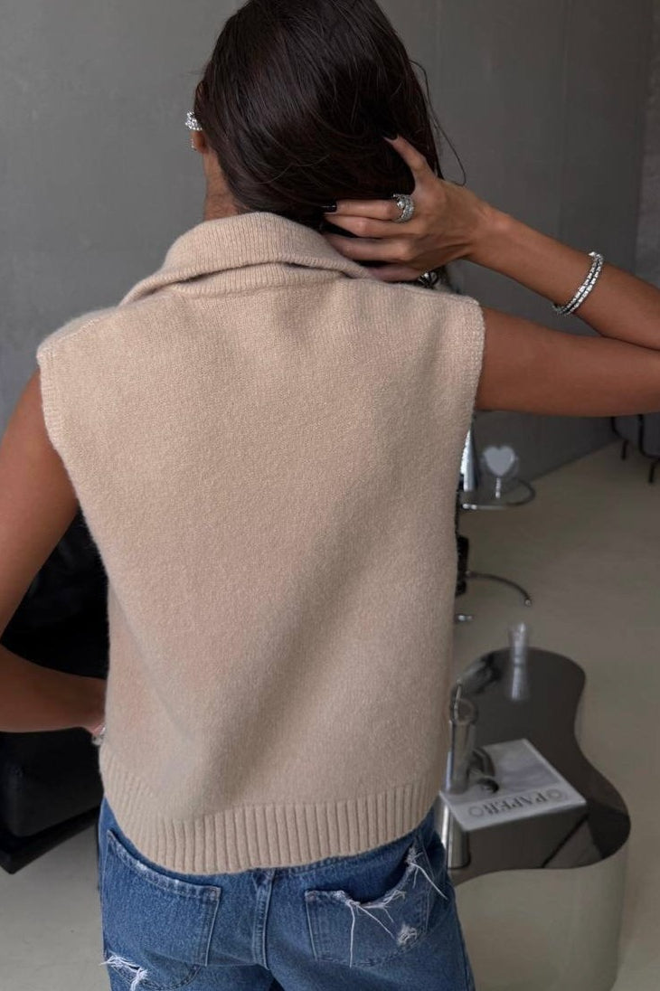 Solid Color Knit Vest Sweater Secondary image