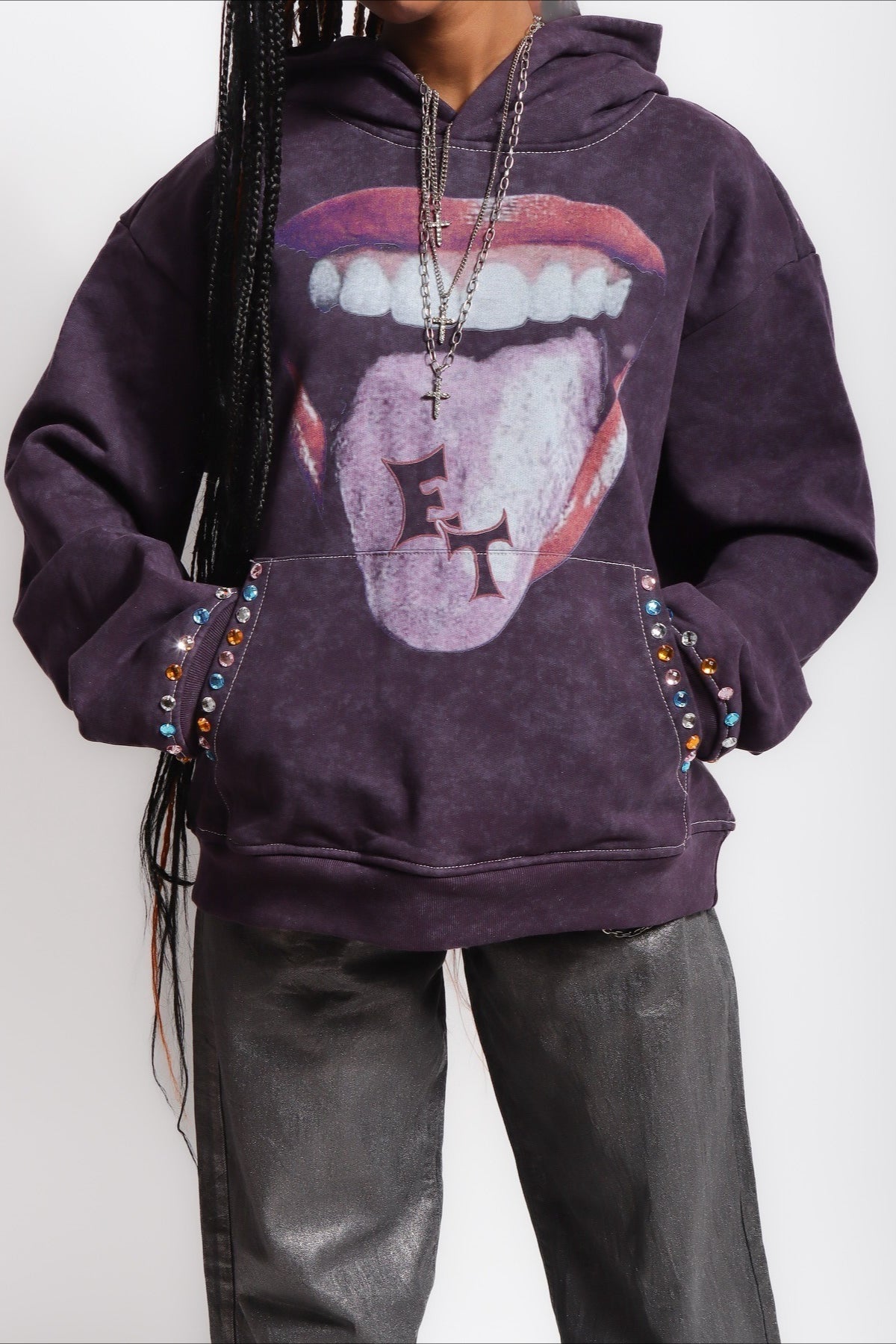 Graphic Mouth Print Studded Pullover Hoodie