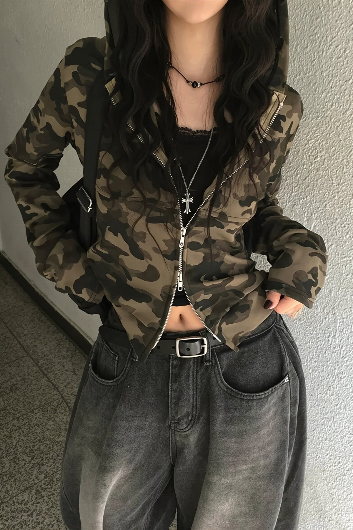 Camouflage Fitted Cropped Lightweight Zip Hoodie