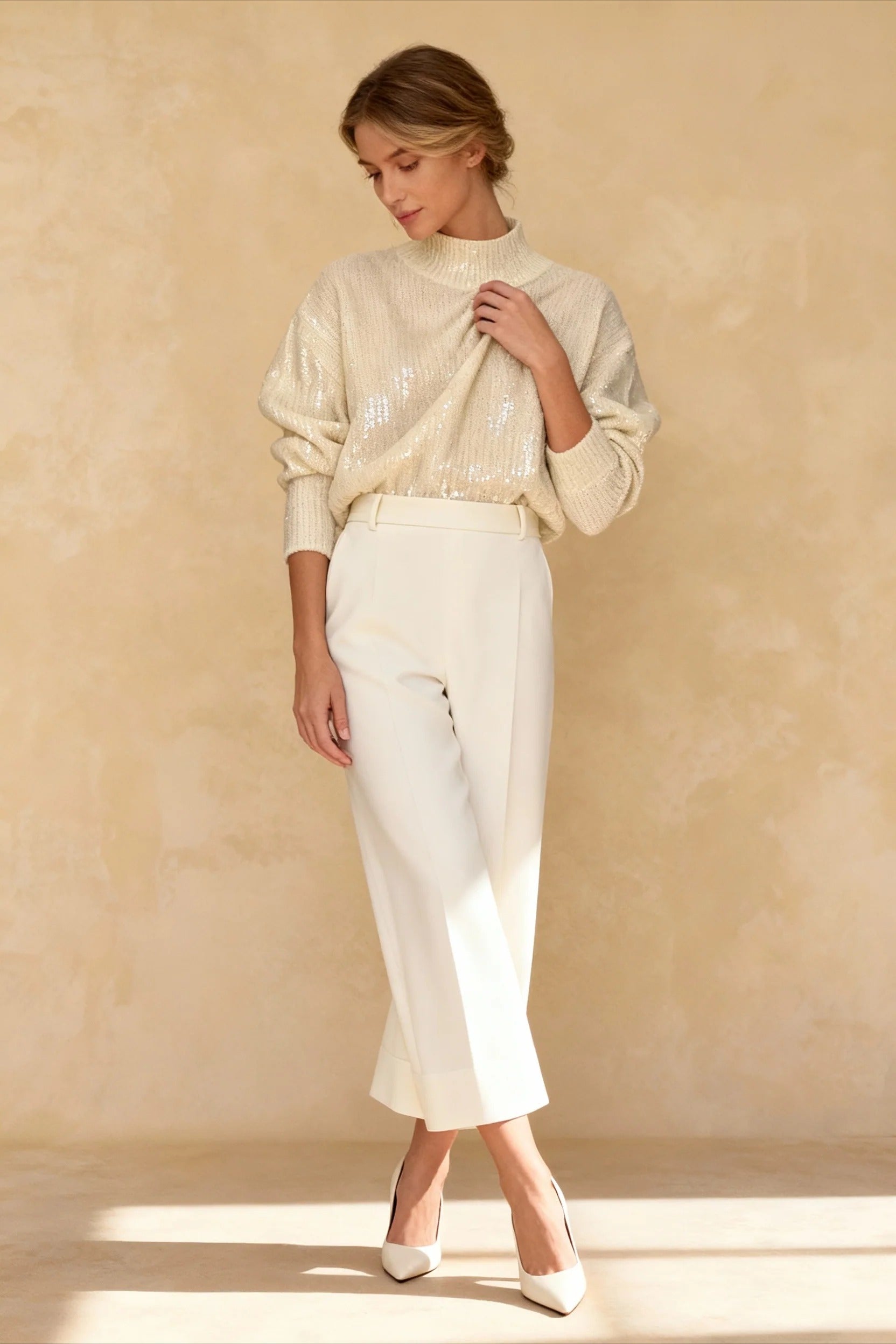 Sequined Round Neck Loose Pullover Sweater Secondary image