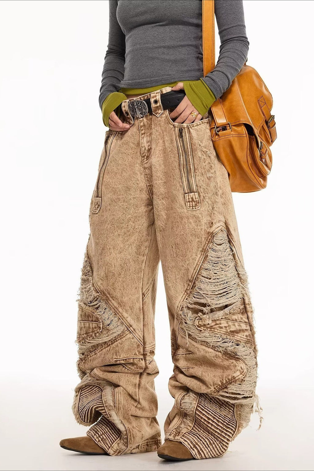 Distressed Wide Leg Cargo Jeans