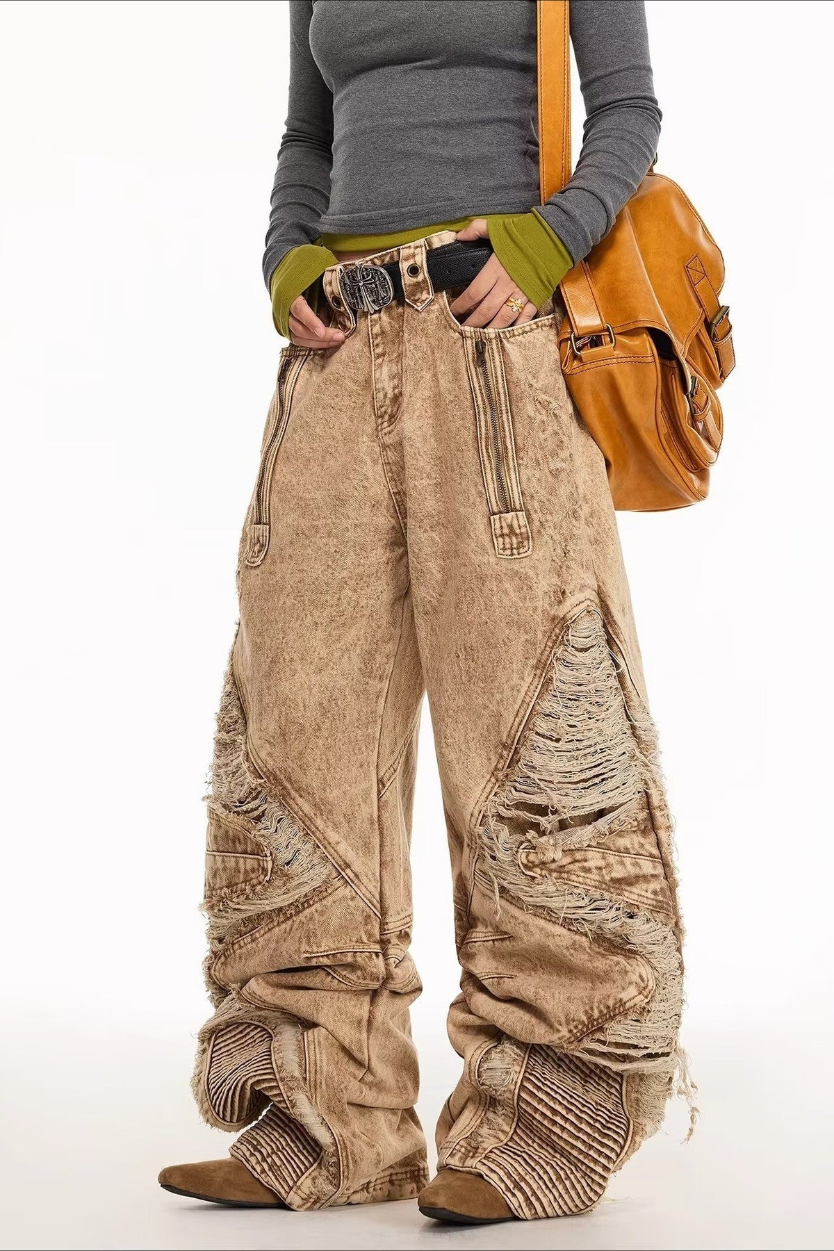 Distressed Wide Leg Cargo Jeans