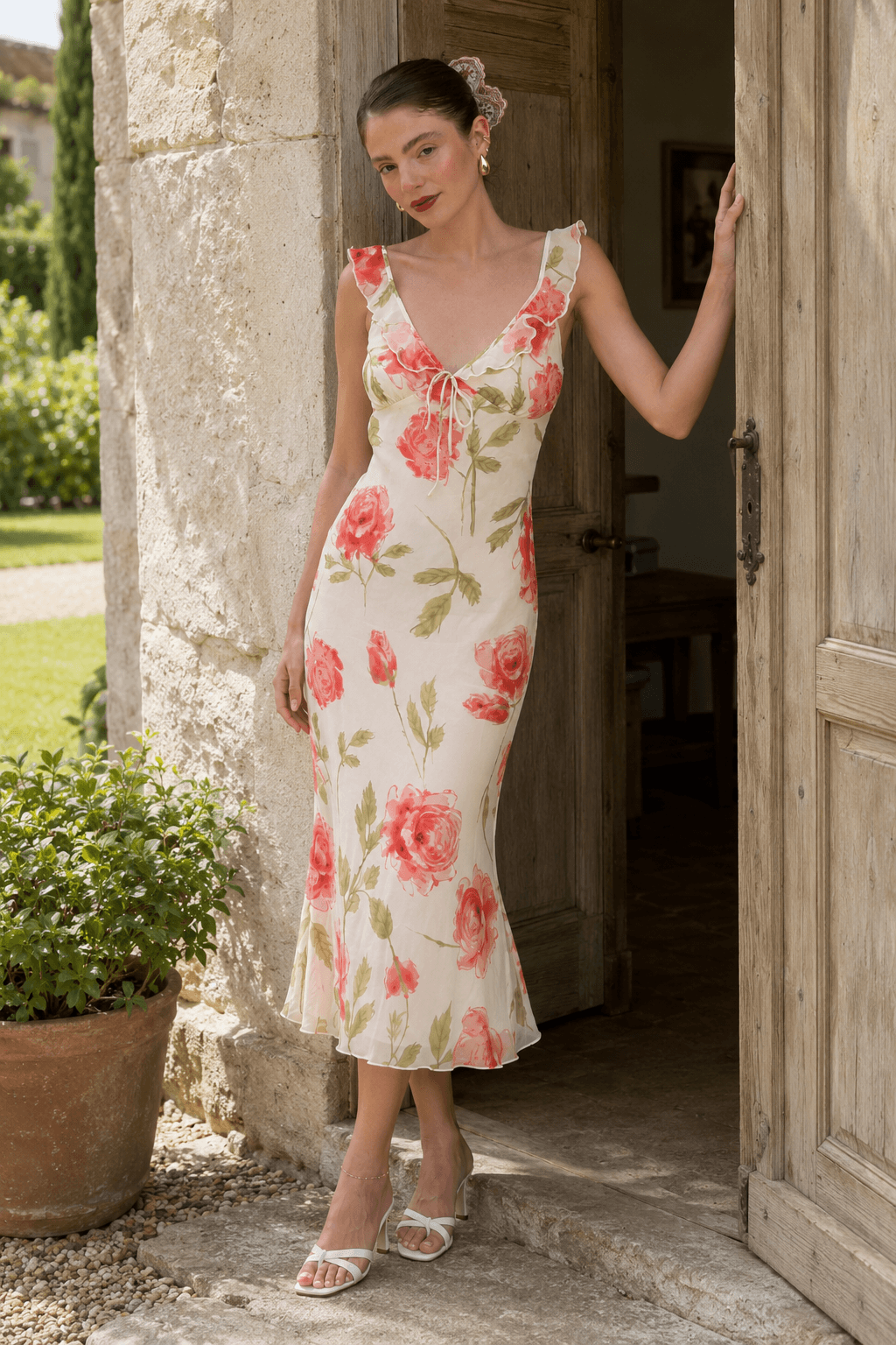 Open Back Pearl Bow Fitted Floral Dress Secondary image