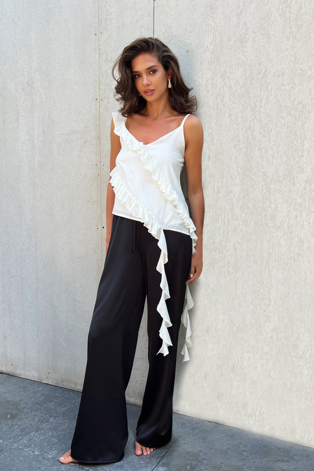 Ruffle Trim V-Neck Cami Top Secondary image