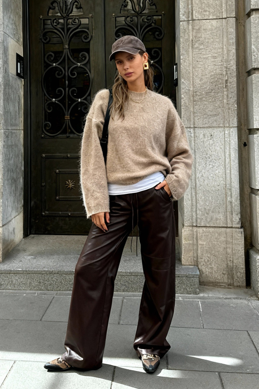Elegant Solid Mohair Soft Knitted Pullover Women Casual O-neck Long Sleeve Loose Sweater Main image