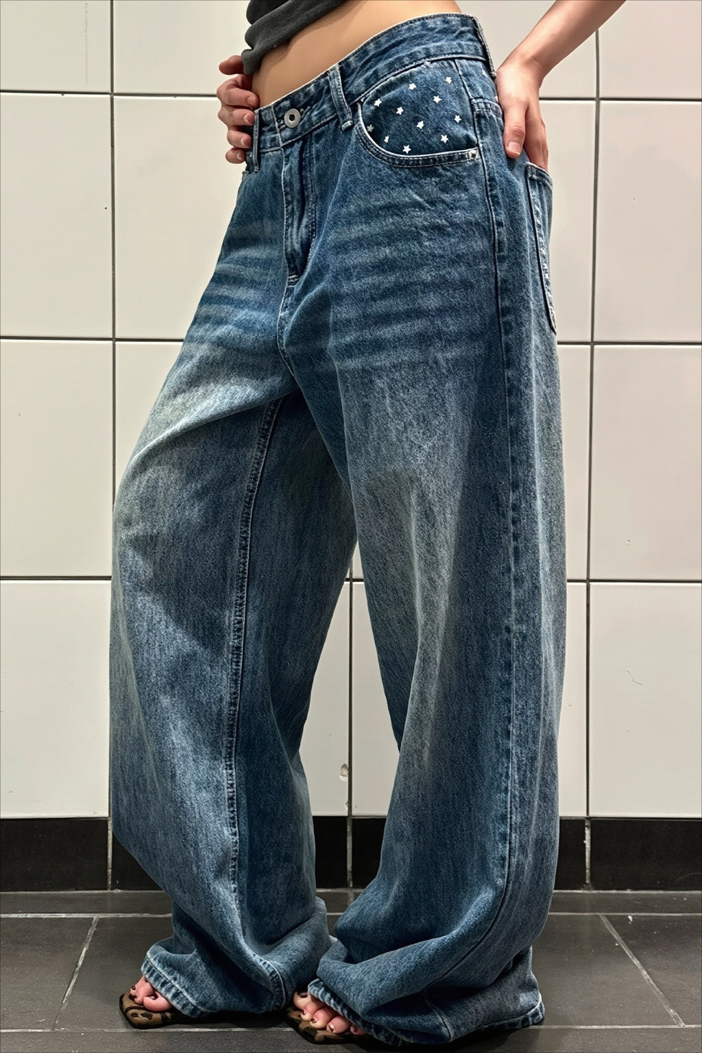 Star Print Asymmetric Button Wide Leg Jeans