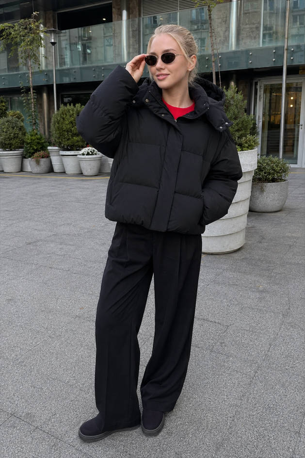 Relaxed Fit Cropped Hooded Puffer Jacket