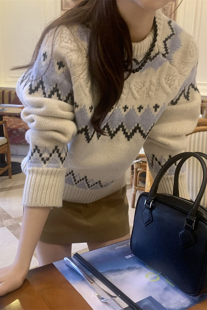 Slouchy Thick Knit Long Sleeve Sweater Secondary image