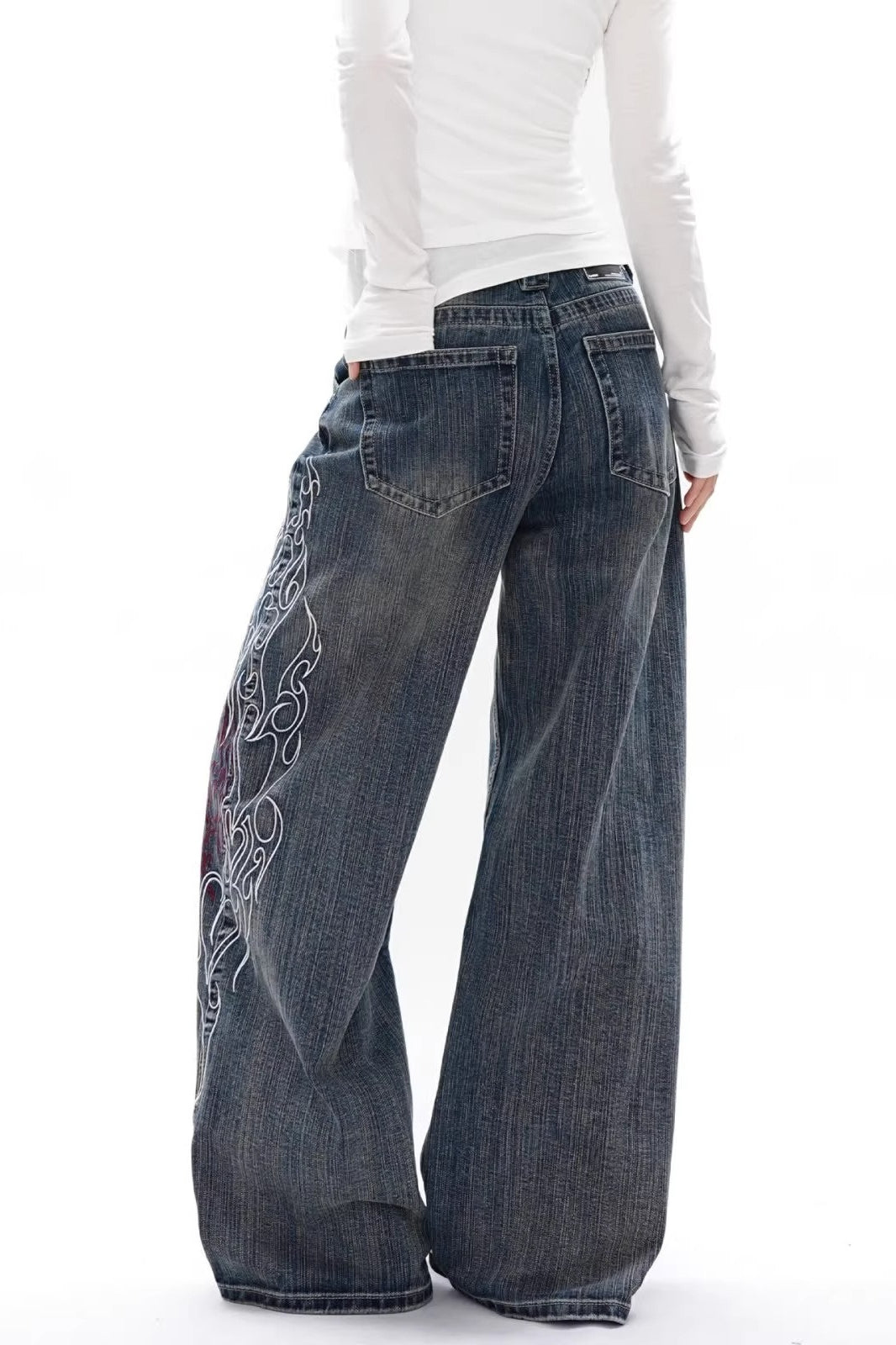 Embroidered Slub Denim Relaxed Straight Jeans