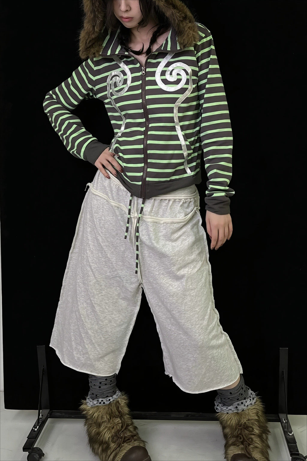 Green Striped Swirl Graphic Zip Hoodie