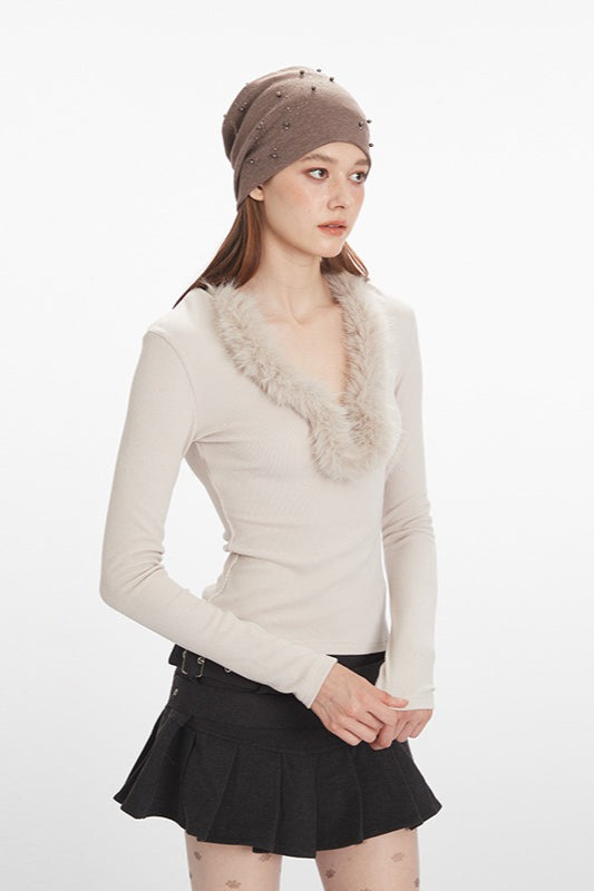 Faux Fur Trim V-Neck Knit Top Main image