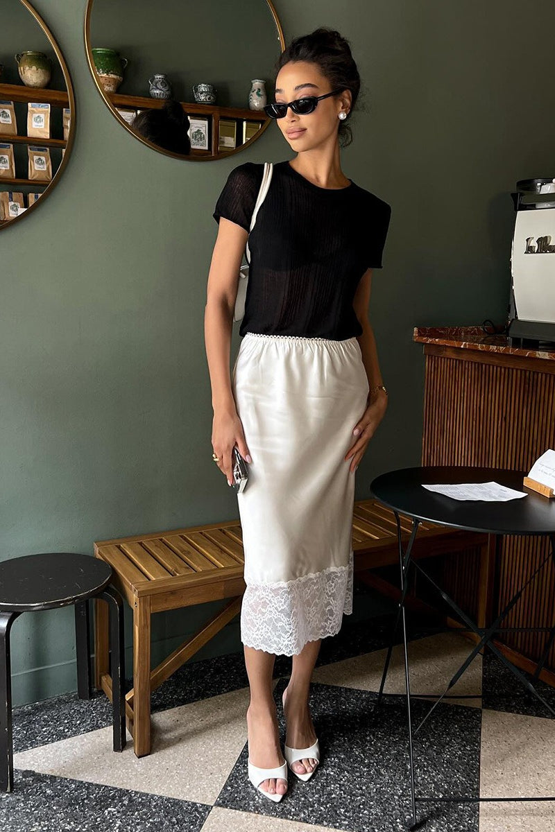 Lace Insert Solid Color Satin Skirt Main image