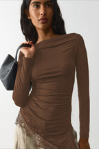 Side Ruched Asymmetric Lace Hem T-shirts