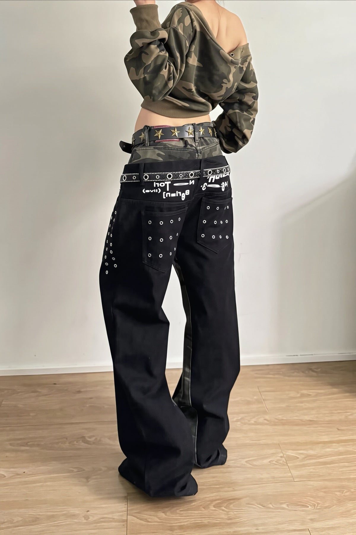 Rivet Washed High Rise Wide Leg Jeans