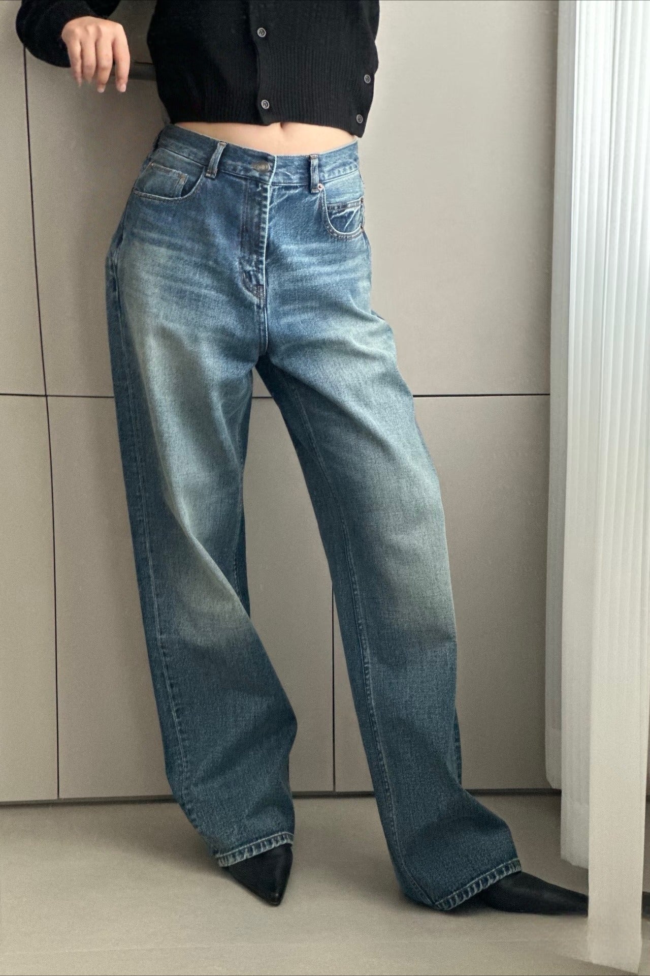 Vintage V Waist Slim Straight Cotton Denim Jeans Secondary image