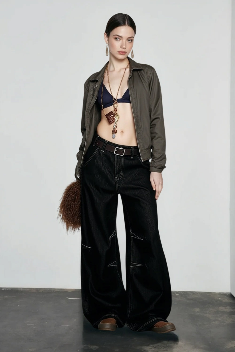 Wide-Leg Drapey Jeans Secondary image