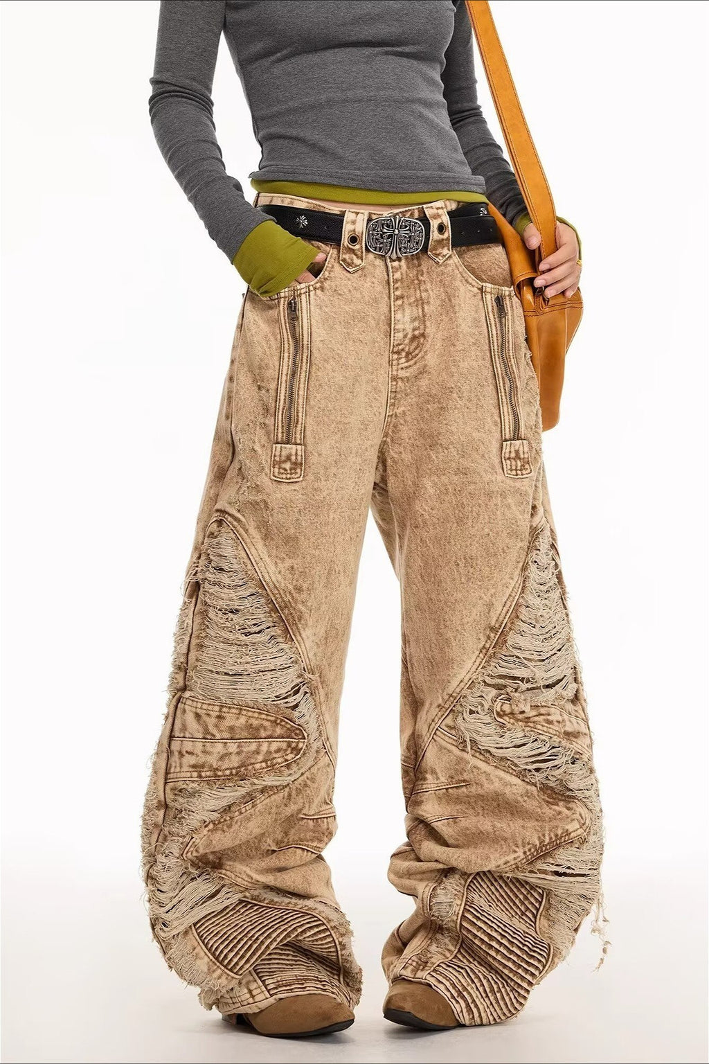 Distressed Wide Leg Cargo Jeans