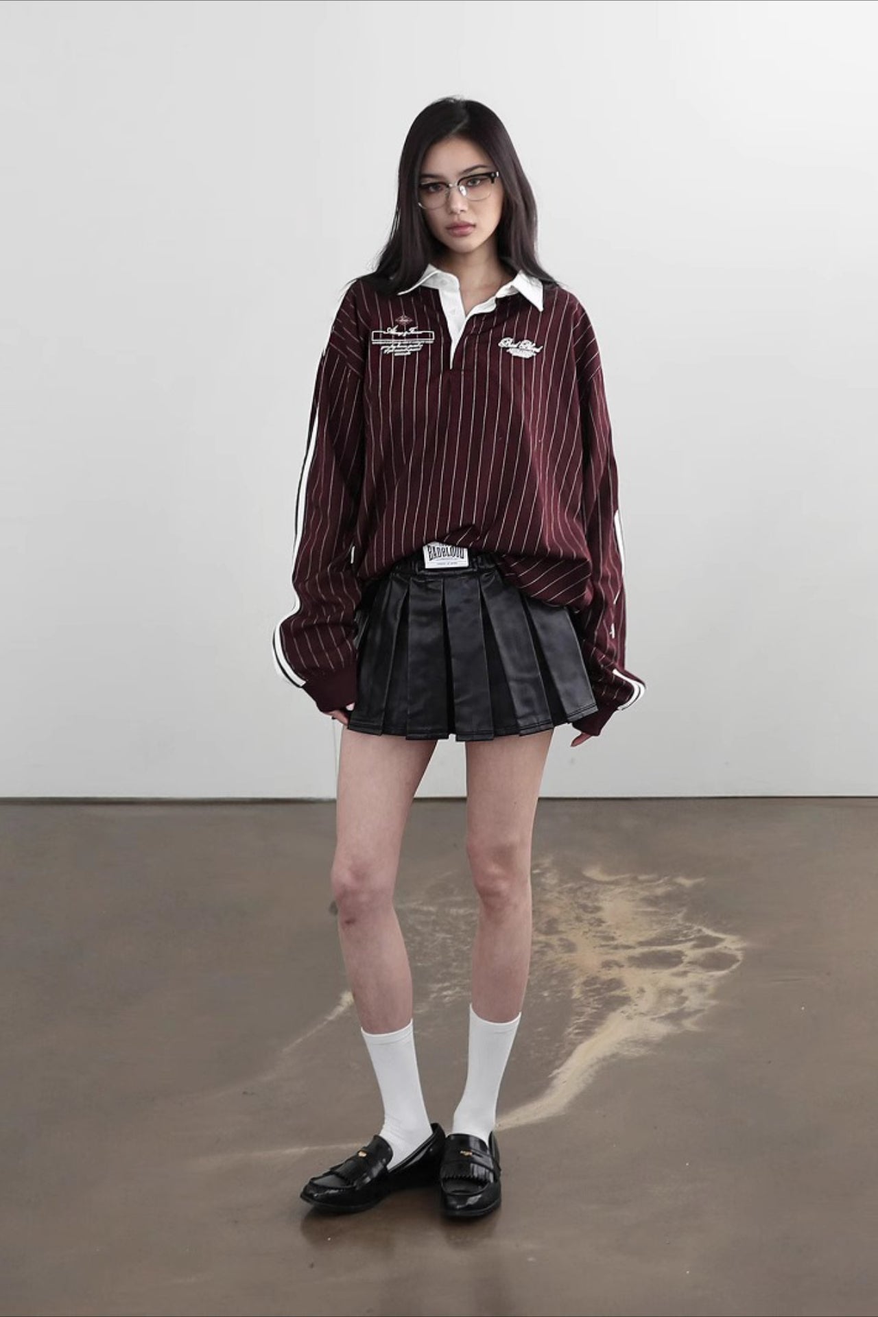 Leather Pleated Vintage School Style Mini Skirt Secondary image
