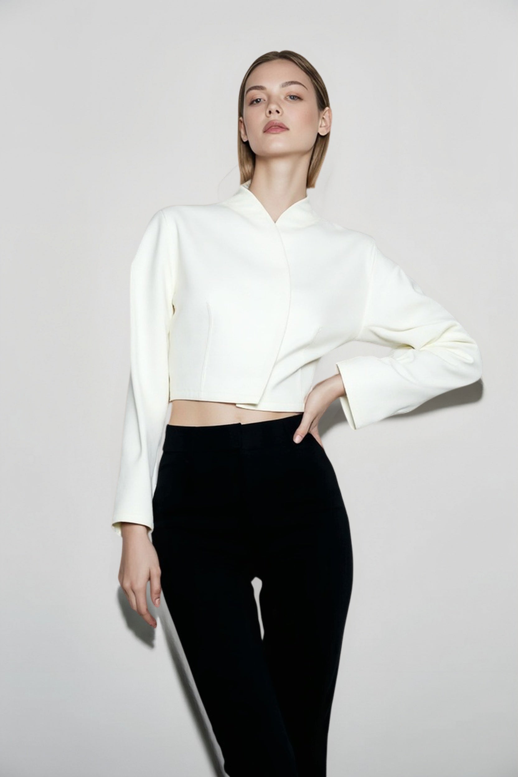 Chic White Boucle Cropped V Neck Coat Main image