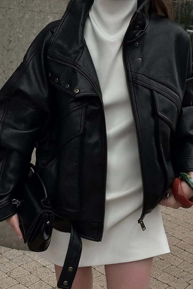 Elegant Black Short Leather Jacket Secondary image