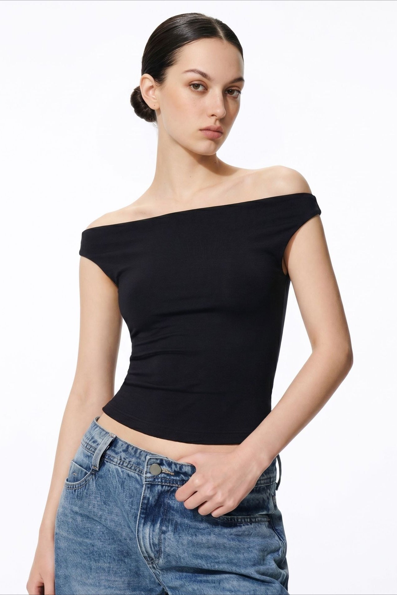 Stretch Soft One-Shoulder Fitted Crop Top Main image