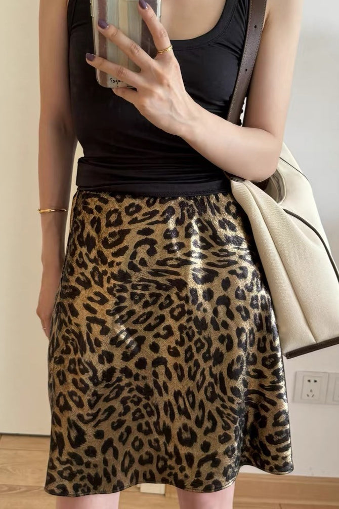 Wrinkle Resistant Leopard A-Line Skirt Secondary image