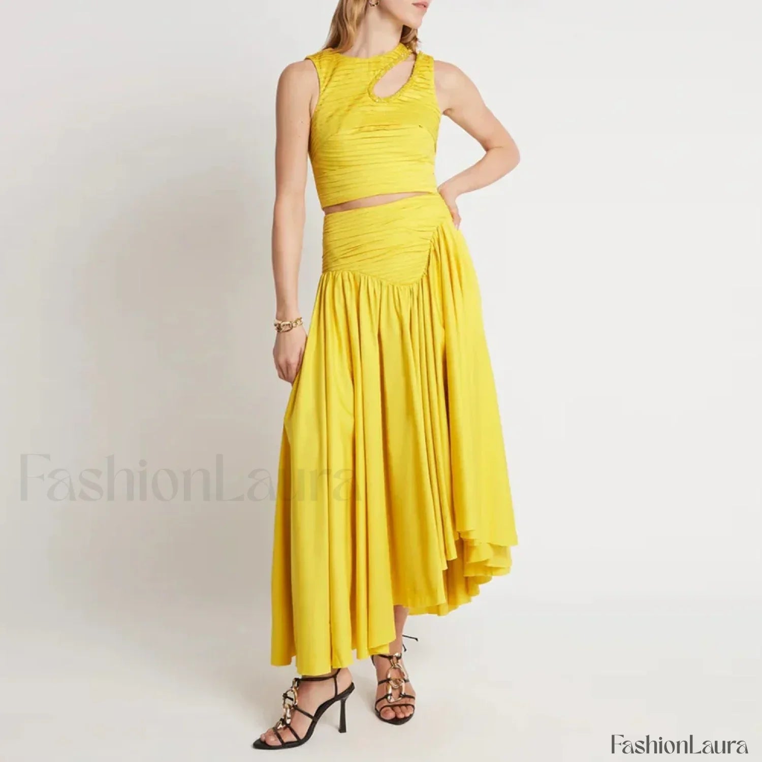 Slim Hollow Pleated Skirt Two Piece Set Yellow / S