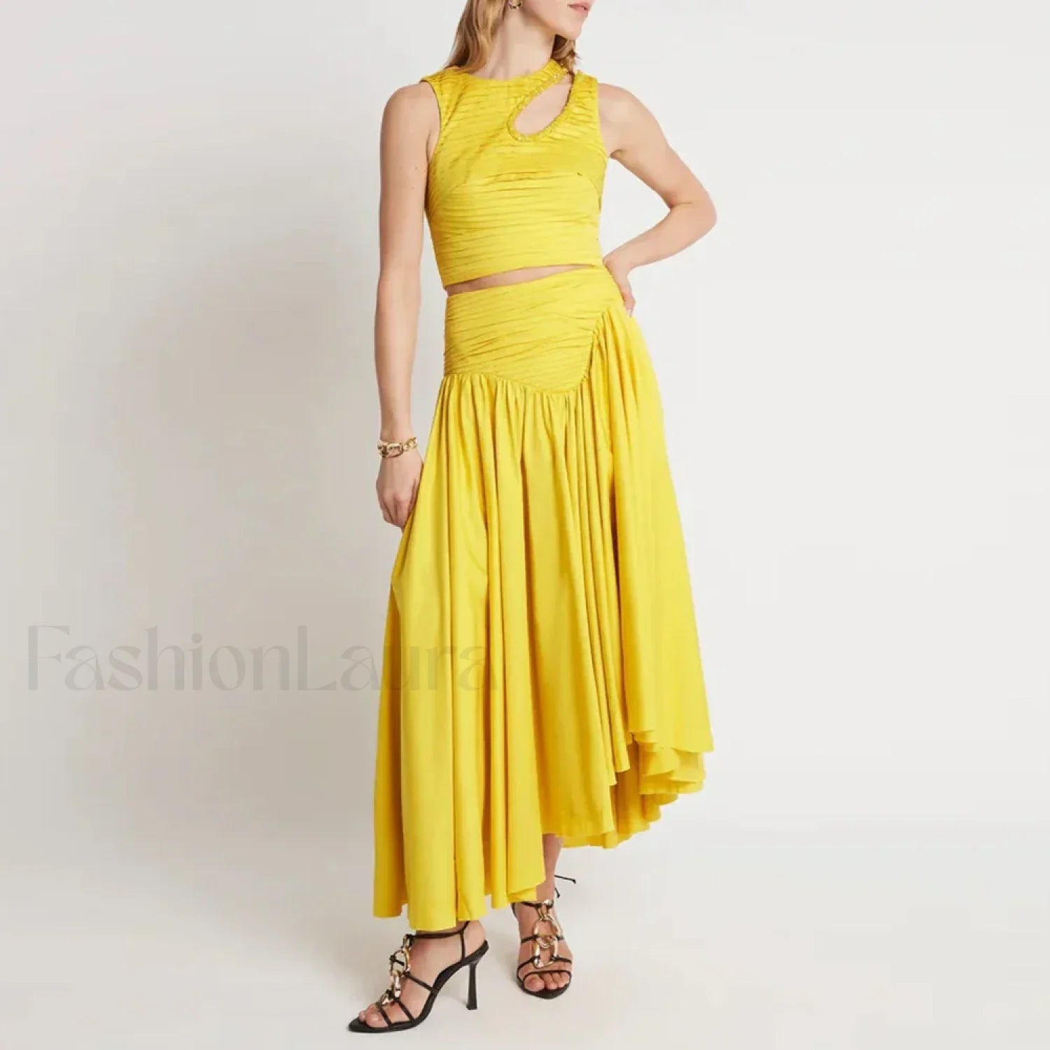 Slim Hollow Pleated Skirt Two Piece Set Yellow / S