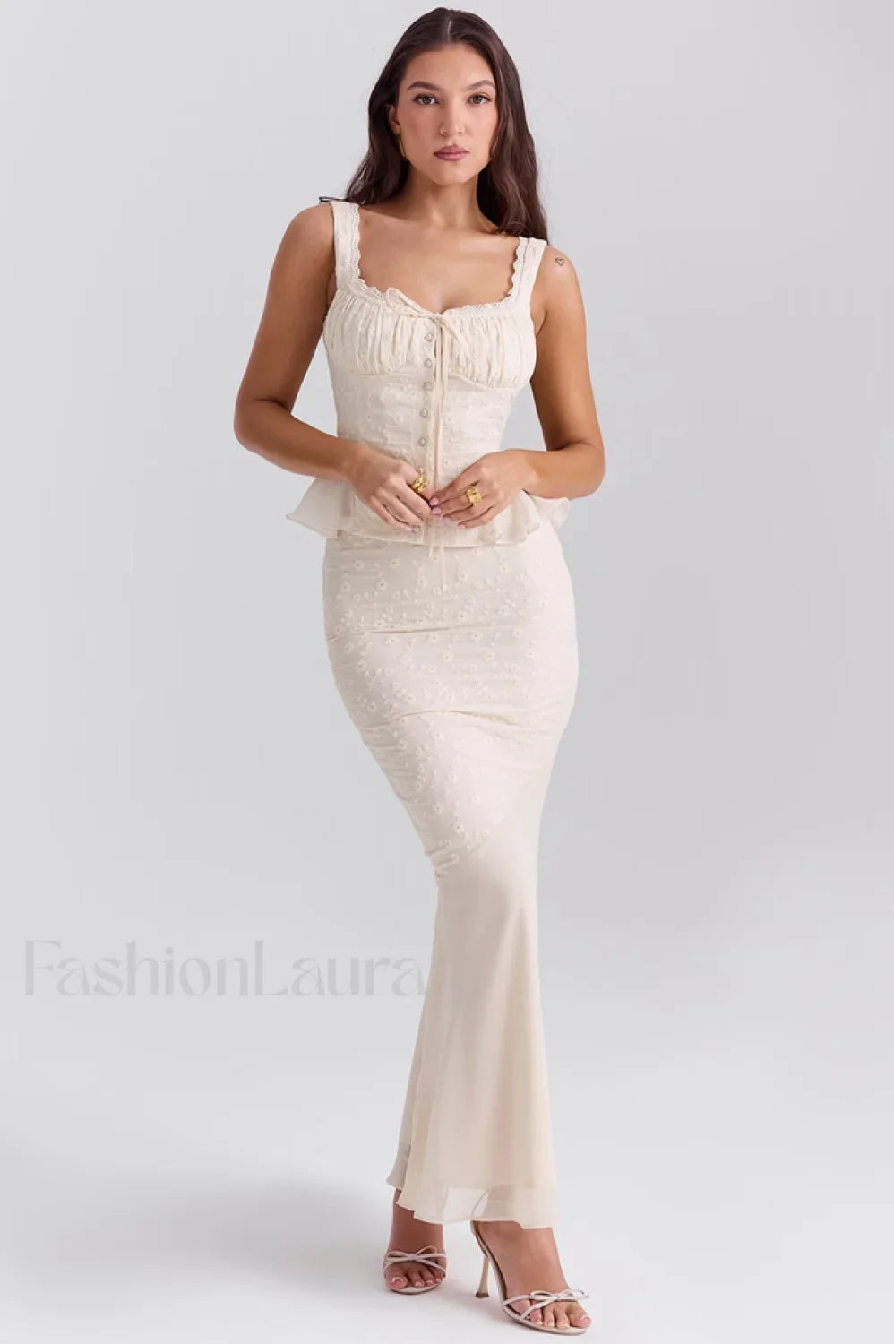 Vintage Embroidery Ruffle Charming Top & Skirt Set S / Ivory